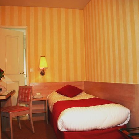 Hotel Delambre Parigi Esterno foto