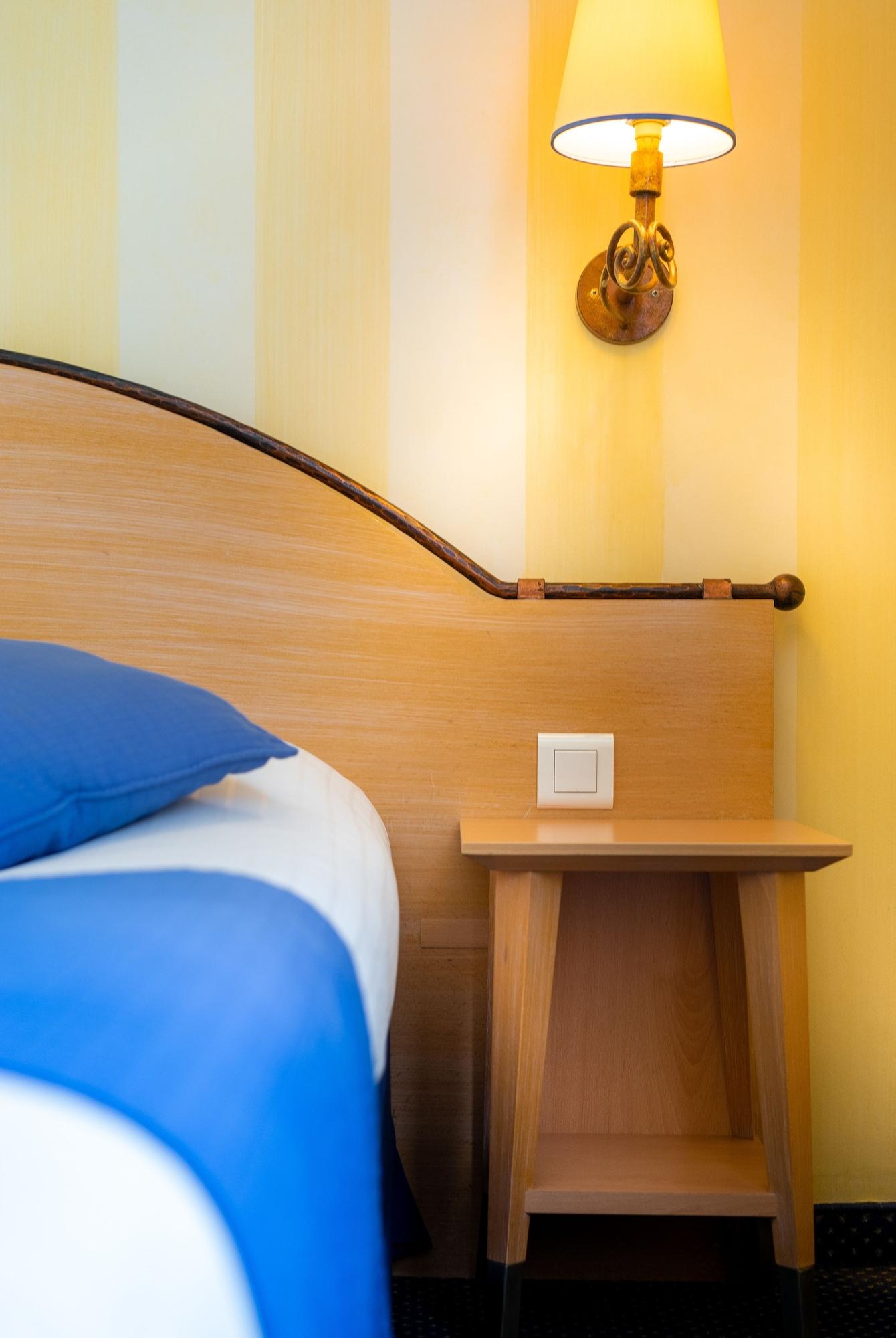 Hotel Delambre Parigi Esterno foto