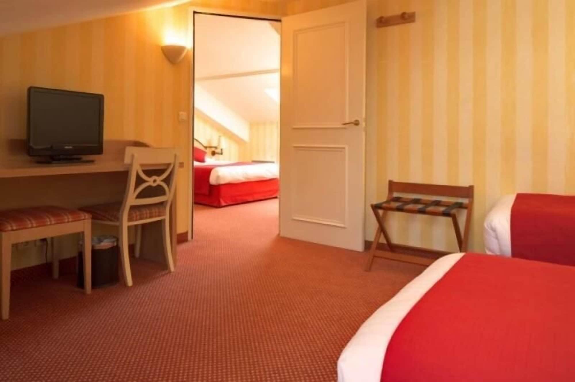 Hotel Delambre Parigi Esterno foto