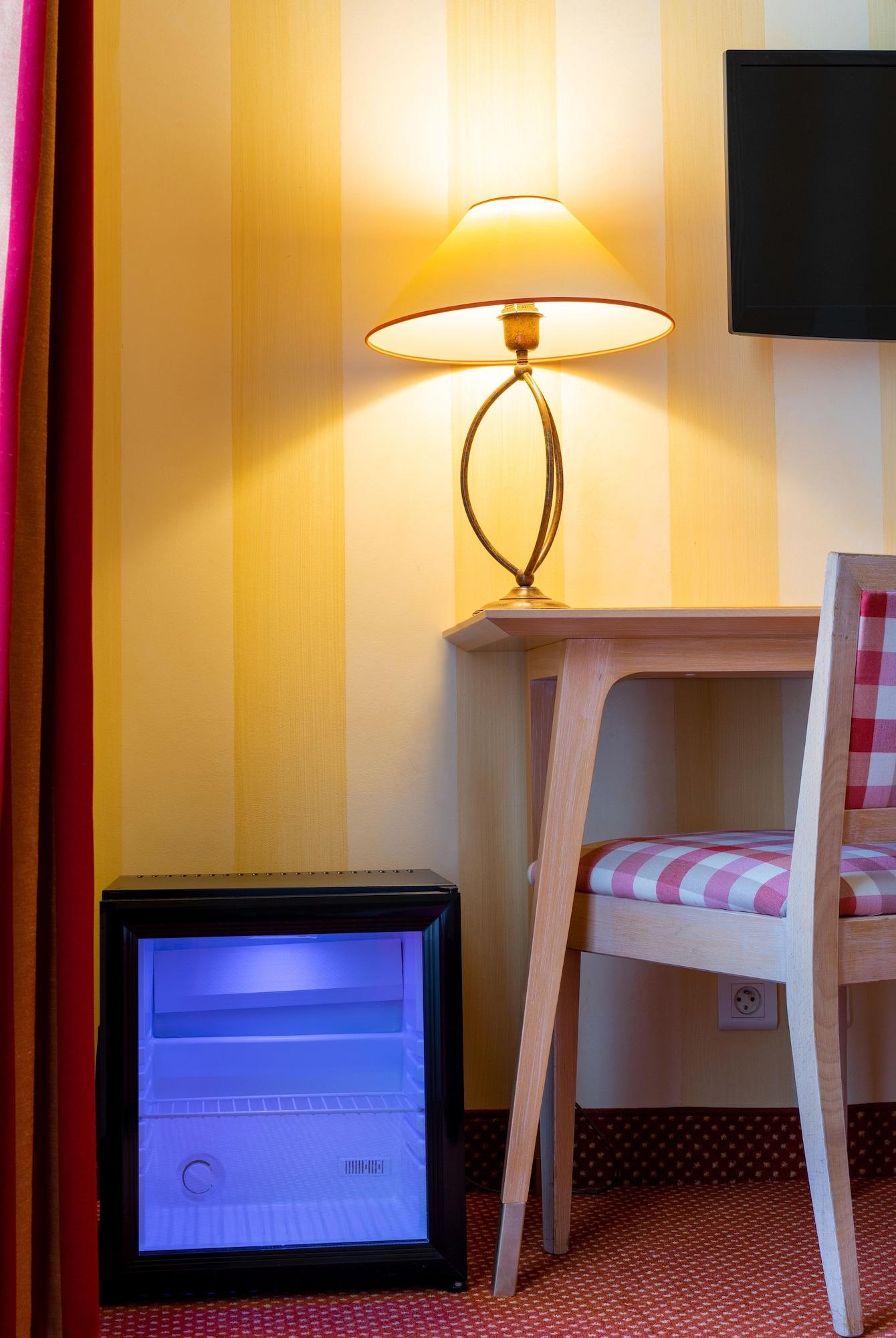 Hotel Delambre Parigi Esterno foto