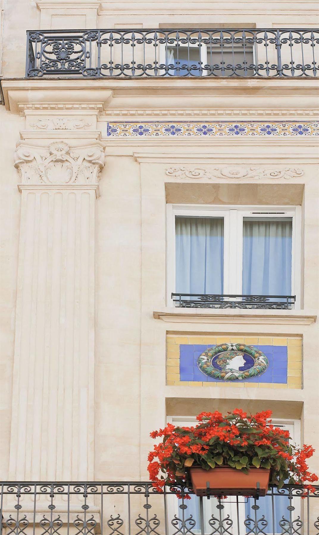 Hotel Delambre Parigi Esterno foto